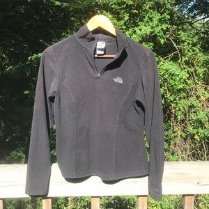 Lightweight North Face fleece quarter zip